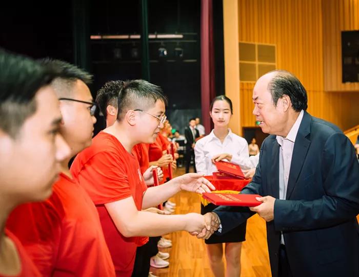 bd5b5d9648a54bf496bab957e43b5432.jpg 微信图片_20190627173850.jpg