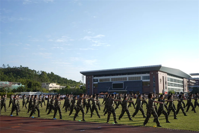 81515215ab0e679c987da3f2794fac39.jpg