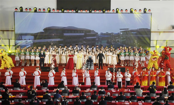 acad391259a4a392fb91f4ffdd5bdda7.jpg