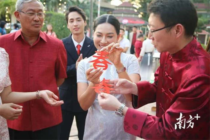 bd86319162a543c6239b38eea05a3ac1.jpg 0edae8a82eb545a09b1a3ca116ffd4d5_batchwm.jpg