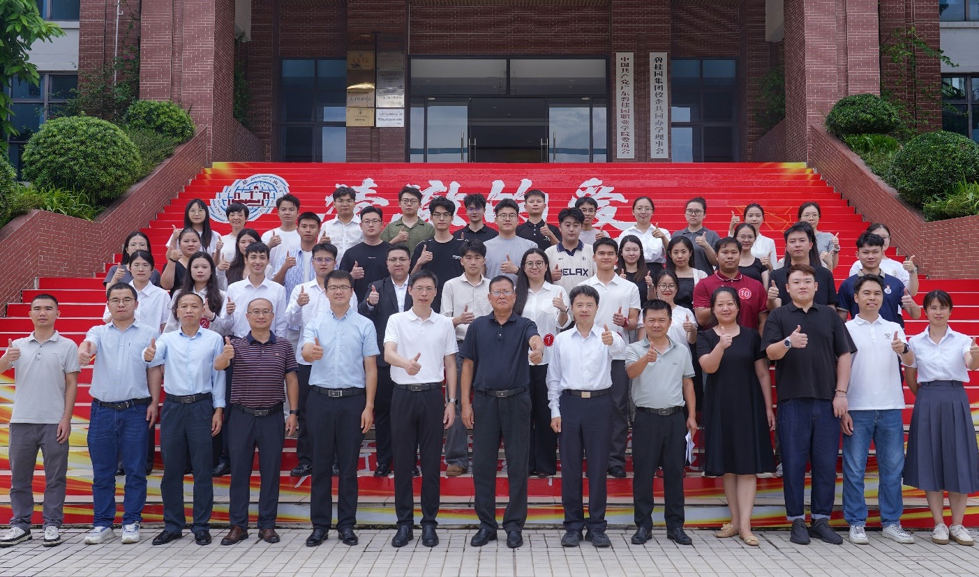 学校举行2026年辅导员素质能力大赛总决赛